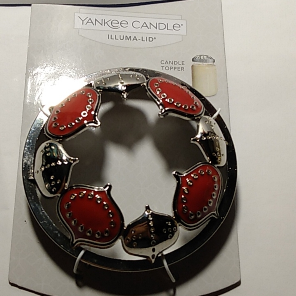 Yankee Candle ILLUMA-Lid Candle Topper Red Silver Ornaments New - Picture 2 of 4